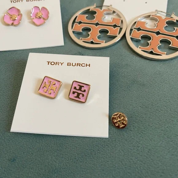 3 for $69🌟 Tory Burch earring sets - Picture 3 of 3